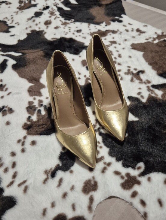 Sam Edelman Shoes - Sam Edelman Metallic Gold Pointed Toe Pumps  ..Size:5.5